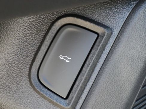 New 2027 Chevrolet Equinox LT w/ Convenience Package II AWD/4WD image 22