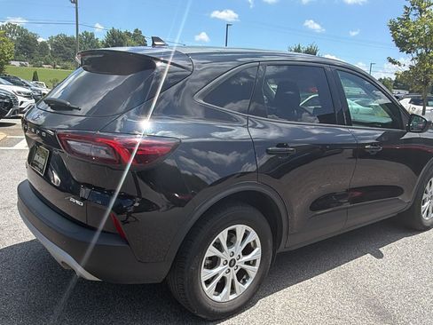 Used 2025 Ford Escape Active AWD/4WD image 8