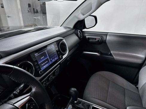 Certified 2022 Toyota Tacoma SR5 RWD image 6
