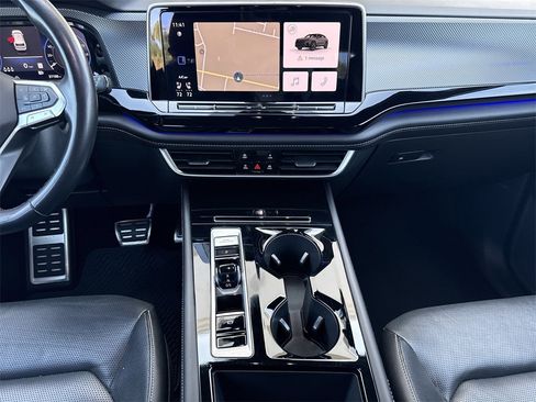 Certified 2024 Volkswagen Atlas Cross Sport SEL R-Line image 14