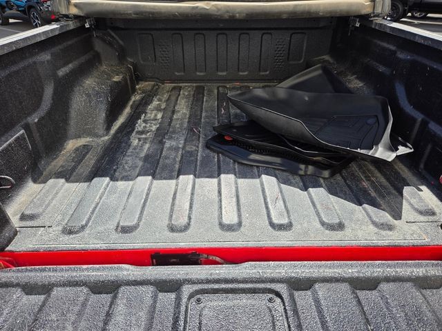 Used 2022 Jeep Gladiator Overland w/ Trailer Tow Package AWD/4WD image 13