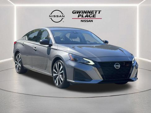 Certified 2024 Nissan Altima 2.5 SR FWD image 28