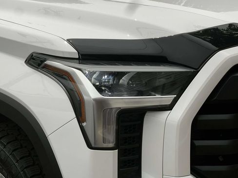 Used 2023 Toyota Tundra SR5 w/ SR5 Premium Package AWD/4WD image 8