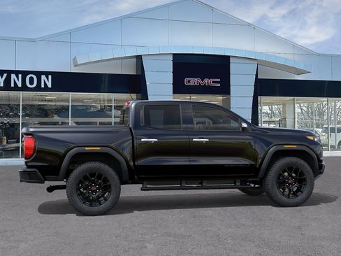 New 2026 GMC Canyon Denali w/ LPO, Denali Black Edition AWD/4WD image 5