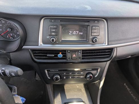 Used 2016 Kia Optima LX image 15