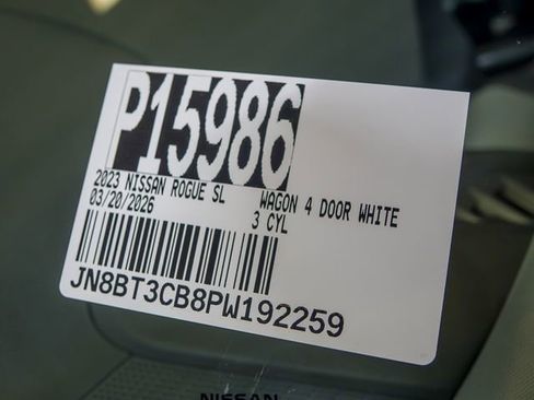 Used 2023 Nissan Rogue SL image 35