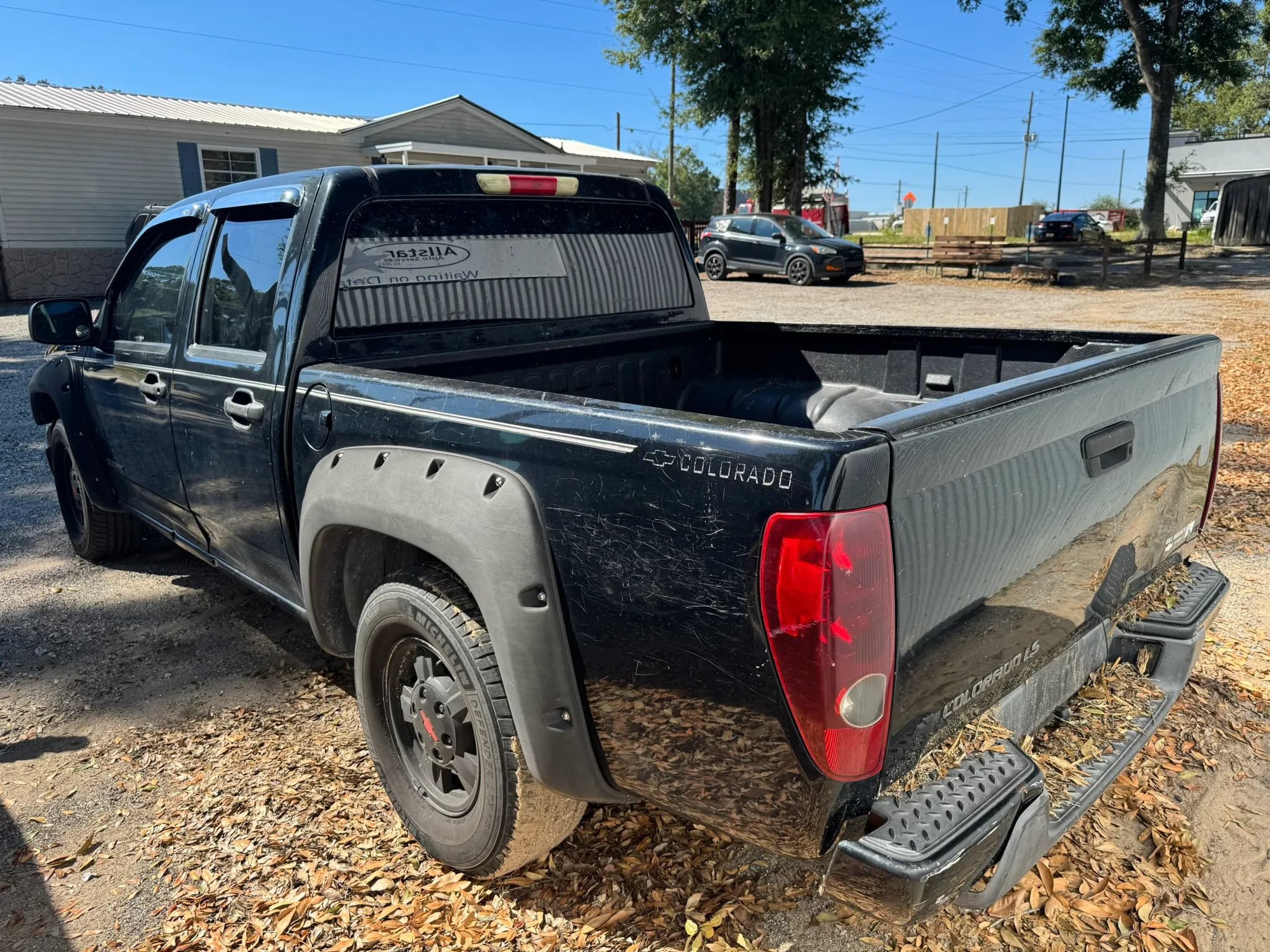 Used 2005 Chevrolet Colorado LS RWD image 2