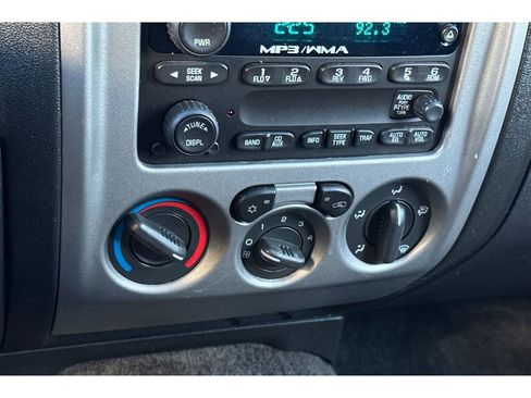 Used 2012 Chevrolet Colorado LT image 20