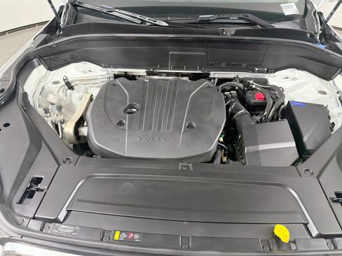 Certified 2024 Volvo XC90 B5 Core AWD/4WD image 32