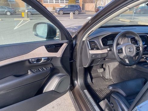 Used 2022 Volvo XC90 T6 Inscription w/ Advanced Package image 10