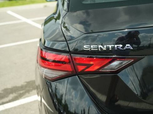 Used 2025 Nissan Sentra S FWD image 41