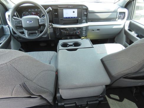 Used 2025 Ford F250 XLT AWD/4WD image 23