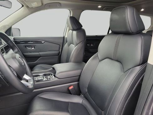 Used 2023 Honda Pilot Touring image 23