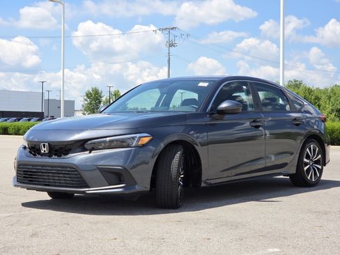 Used 2023 Honda Civic EX-L image 12