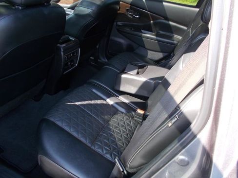 Used 2019 Nissan Murano Platinum w/ Cargo Package AWD/4WD image 24