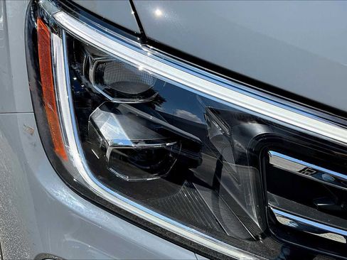 New 2026 Volkswagen Atlas SE image 13