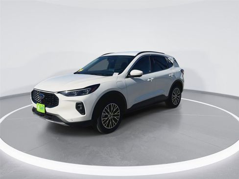 New 2025 Ford Escape SE w/ PHEV Premium Package image 4