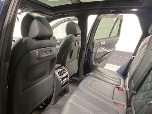 Used 2023 BMW X5 xDrive40i w/ Executive Package AWD/4WD image 12