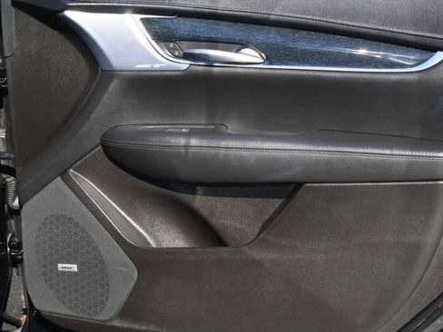 Certified 2025 Cadillac XT5 Premium Luxury image 21