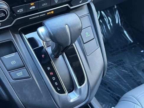 Used 2018 Honda CR-V Touring image 21