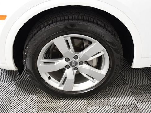 Used 2018 Audi Q5 2.0T Premium AWD/4WD image 11