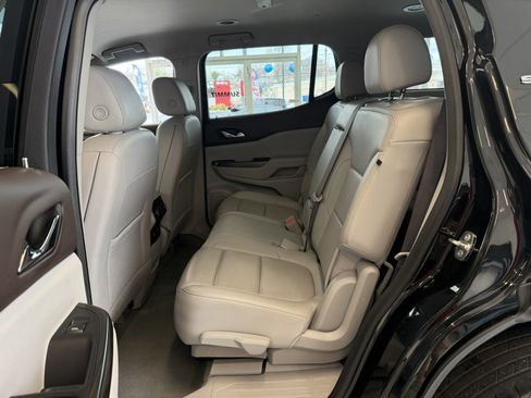 Used 2023 GMC Acadia SLT AWD/4WD image 28