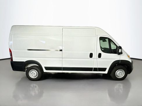 Used 2025 RAM ProMaster 2500 w/ Convenience Group FWD image 8