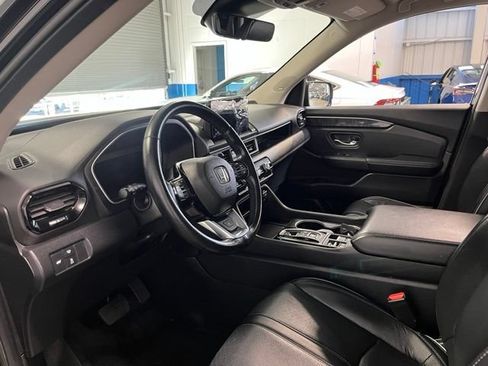 Used 2023 Honda Pilot Elite image 23