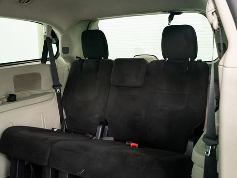 Used 2014 Dodge Grand Caravan SE w/ Quick Order Package 29E SE FWD image 10