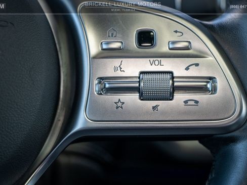 Used 2022 Mercedes-Benz G 550 image 32