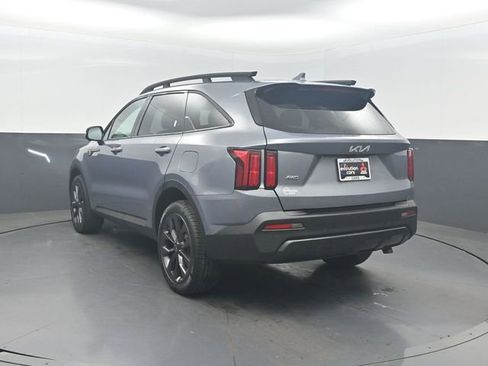 Used 2022 Kia Sorento SX Prestige w/ Rust Color Package AWD/4WD image 3