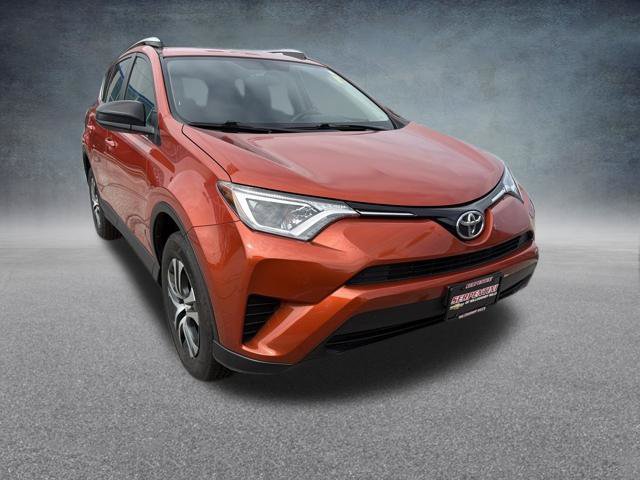 Used 2016 Toyota RAV4 LE AWD/4WD image 4
