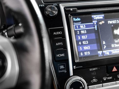 Used 2014 Toyota Camry SE w/ Leather Package image 25