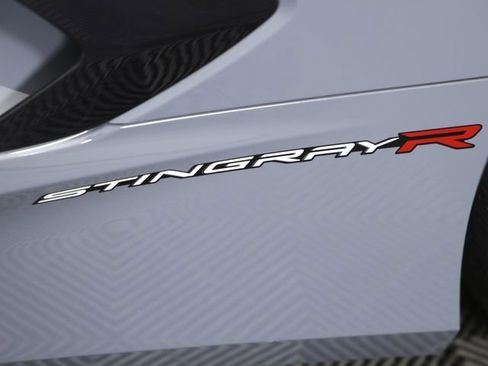 Used 2024 Chevrolet Corvette Stingray Coupe w/ Z51 Performance Package image 9