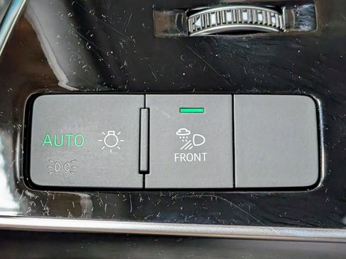 Used 2025 Audi Q7 3.0T Premium Plus image 33