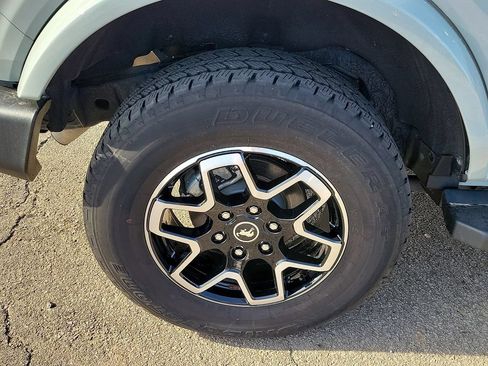 Used 2024 Ford Bronco Outer Banks AWD/4WD image 7