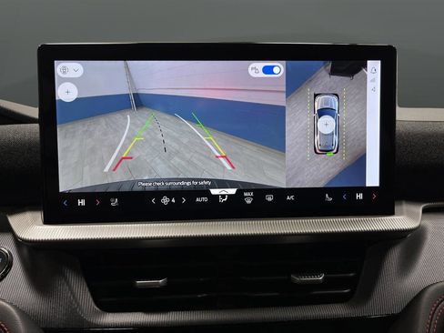 Used 2025 Ford Explorer ST-Line image 10