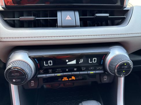 Certified 2025 Toyota RAV4 XLE w/ Convenience Package FWD image 17