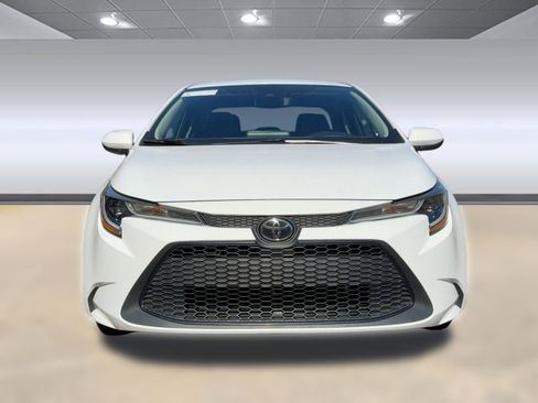 Used 2022 Toyota Corolla LE image 5