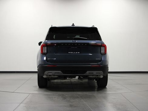 New 2026 Ford Explorer Active w/ Active Comfort Package image 5