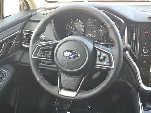 Used 2025 Subaru Outback Touring XT AWD/4WD image 39