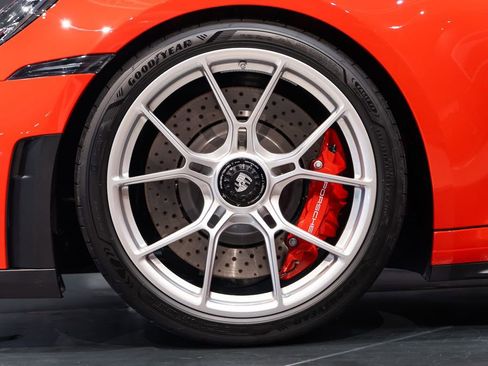 Used 2026 Porsche 911 GT3 RWD image 12