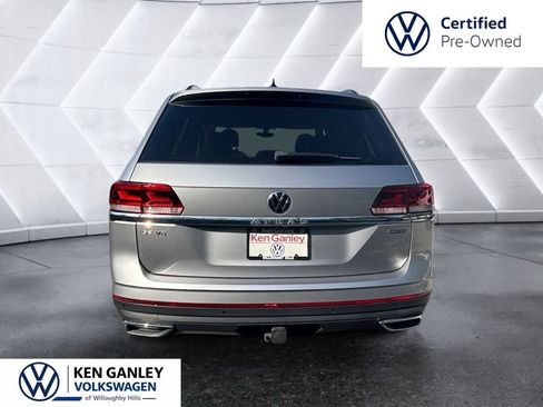 Used 2023 Volkswagen Atlas SE AWD/4WD image 3