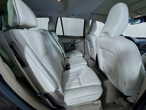 Used 2013 Volvo XC90 3.2 FWD image 32
