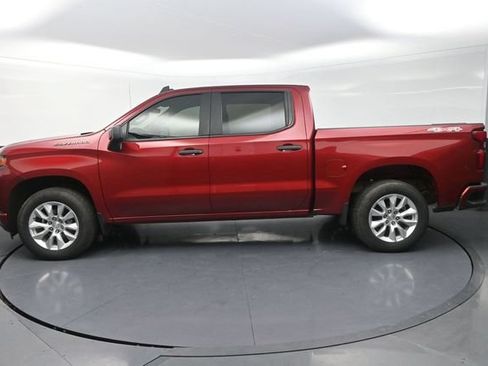 Used 2020 Chevrolet Silverado 1500 Custom w/ Custom Value Package AWD/4WD image 4