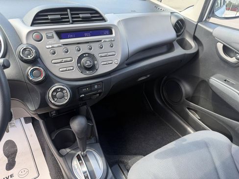 Used 2013 Honda Fit image 12