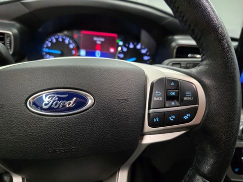 Used 2021 Ford Explorer XLT w/ Equipment Group 202A RWD image 19