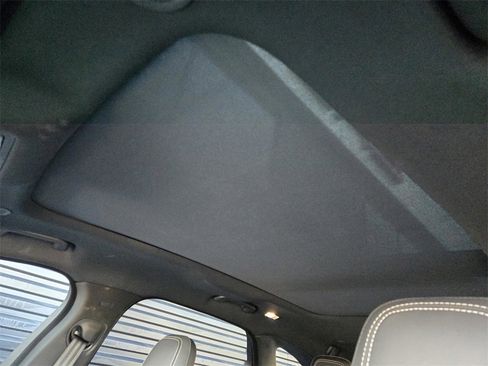 Used 2026 Jaguar F-PACE R-Dynamic S image 20