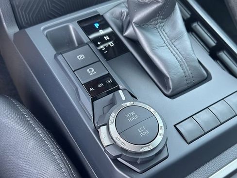 Certified 2025 Toyota Tacoma SR5 image 22