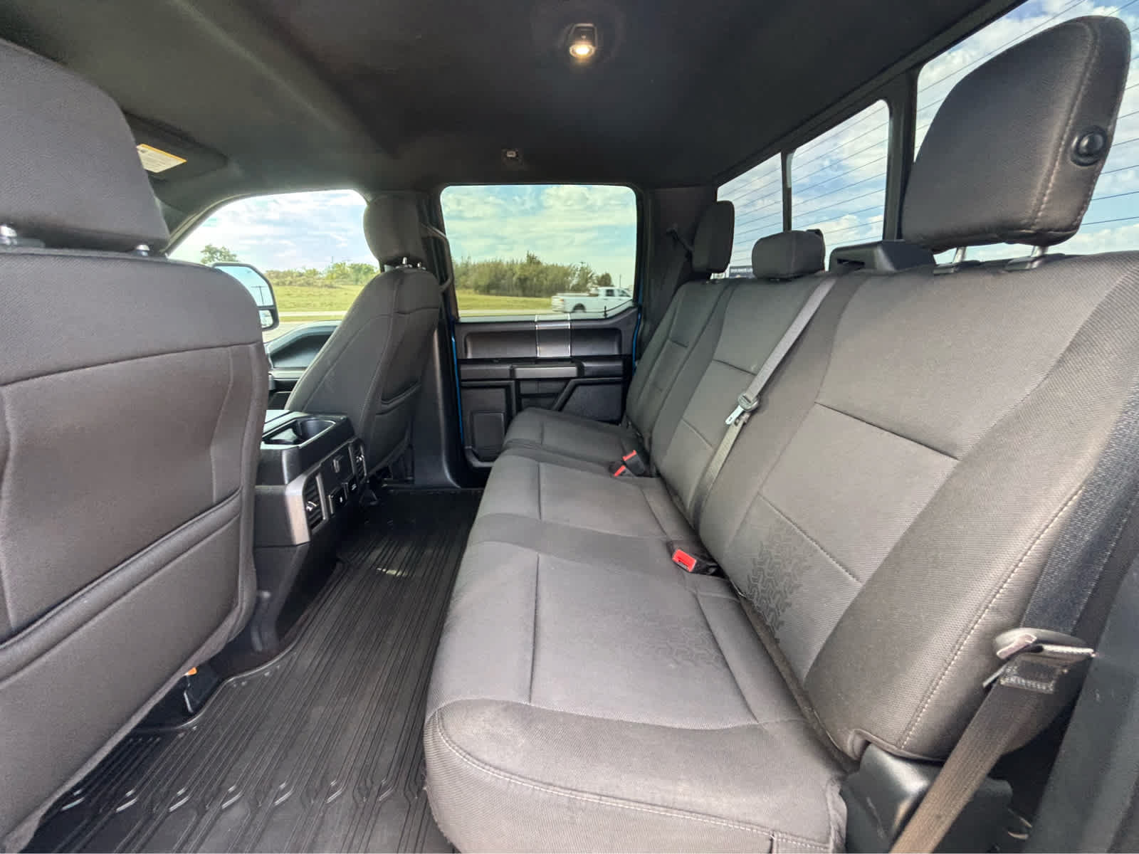 Used 2019 Ford F150 XLT w/ Equipment Group 302A Luxury AWD/4WD image 15